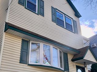 126 Avenue E, Bayonne, NJ 07002