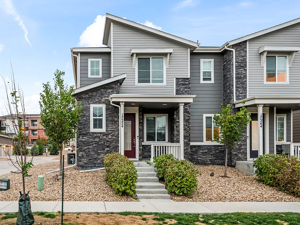 17254 E Center Pl