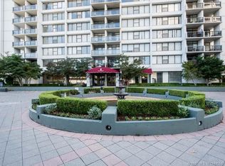 450 W 7th St APT 1327, Tulsa, OK 74119