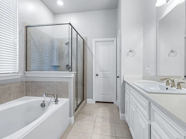 16613 Dry Creek Blvd — Photo 25