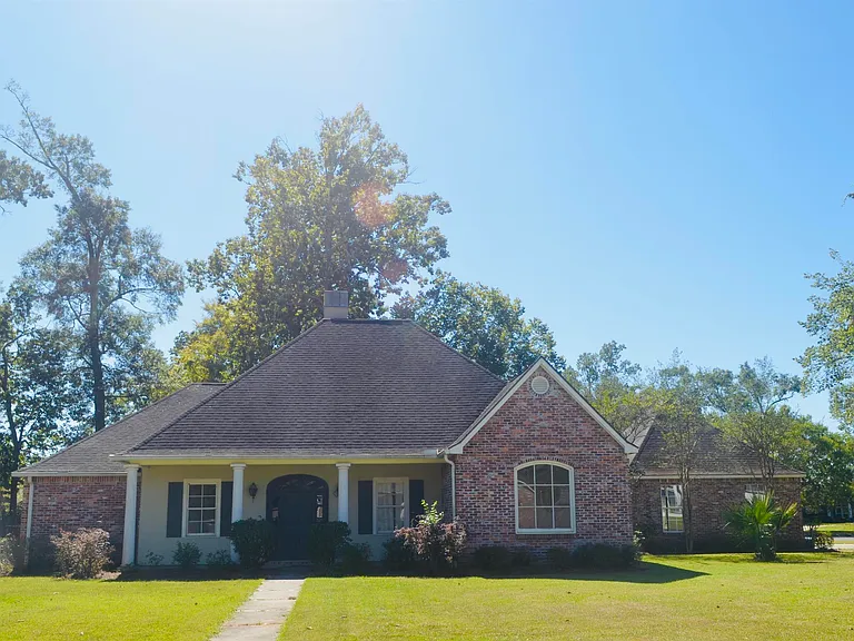 36221 Cypress Way — Photo 1