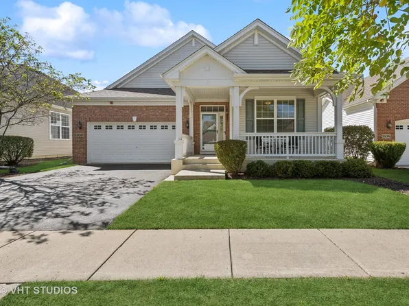 1830 Hampshire Dr, Hoffman Estates, IL 60192
