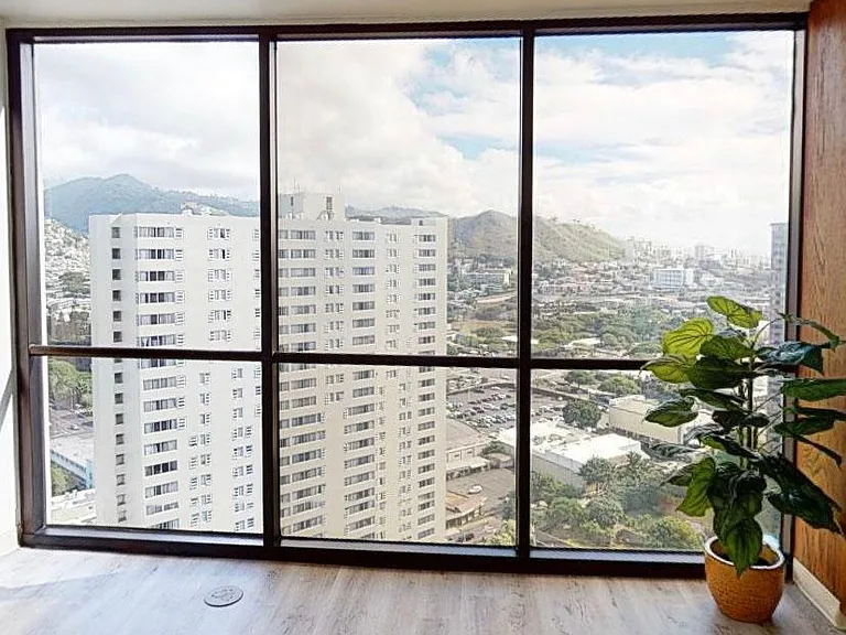 60 N Beretania St #3106 — Photo 2