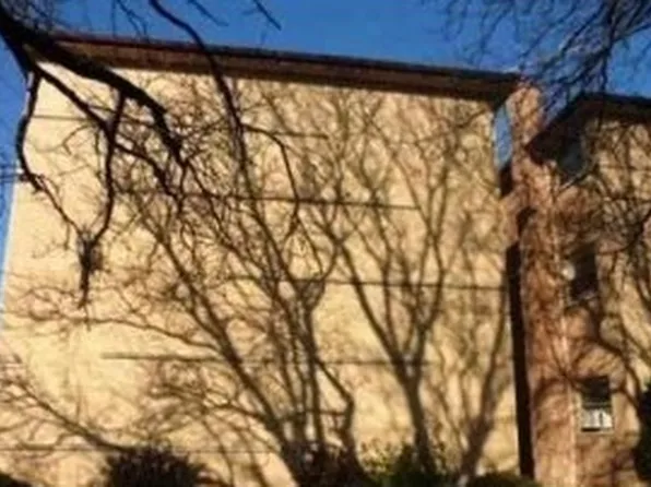 8758 W Berwyn Ave #102C, Chicago, IL 60656