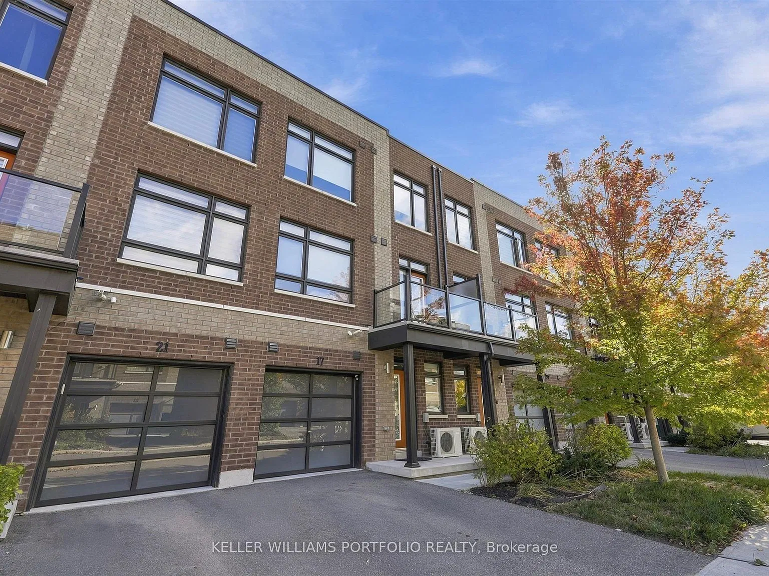4 bed, $2,950 — Photo 4
