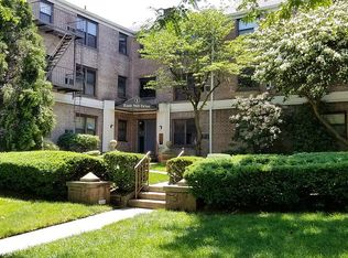 1 E Mill Dr APT 2D, Great Neck, NY 11021