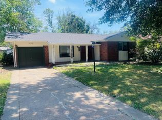 2230 Wedgwood Dr W, Florissant, MO