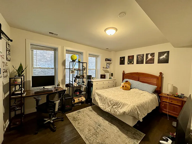 2020 W Division St #2 — Photo 9