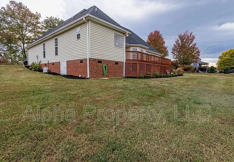 97 Smith Rd — Photo 34