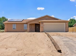 609 9th St NE, Rio Rancho, NM 87124