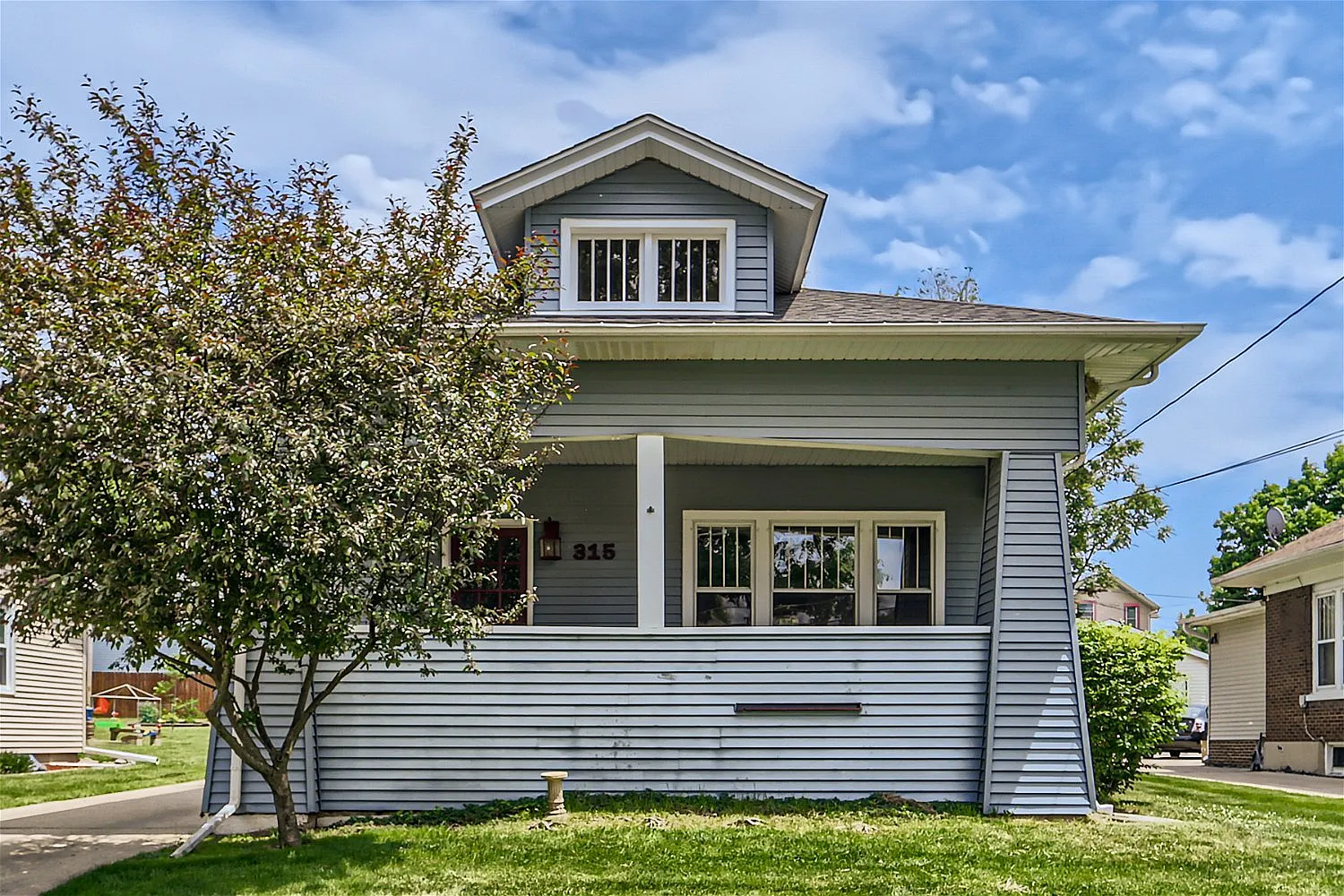 315 Wheelock St photo 1
