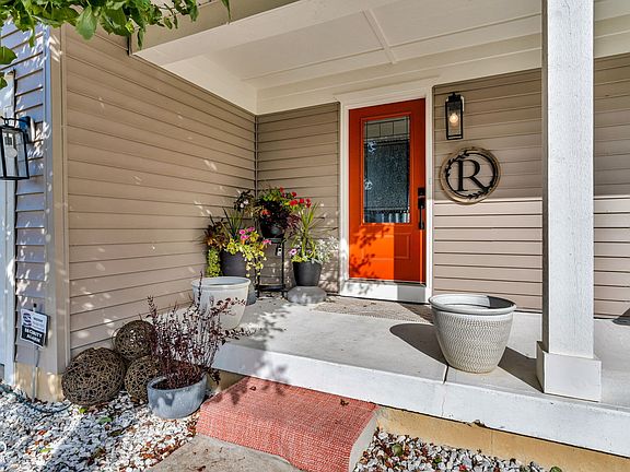 3rd image of 3896 Woods Bay Ln