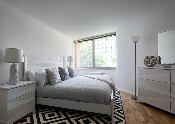 4th image of 400 Chambers St APT 14R