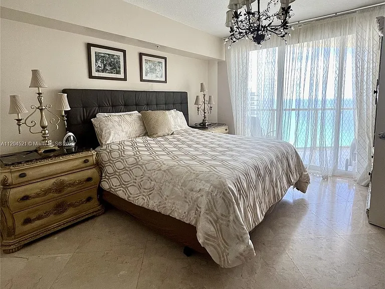16699 Collins Ave #2704 — Photo 7