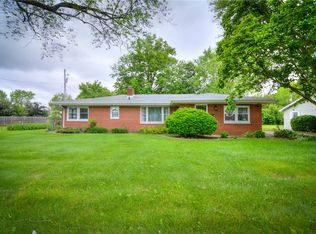 16 Diane Rd, Decatur, IL 62526