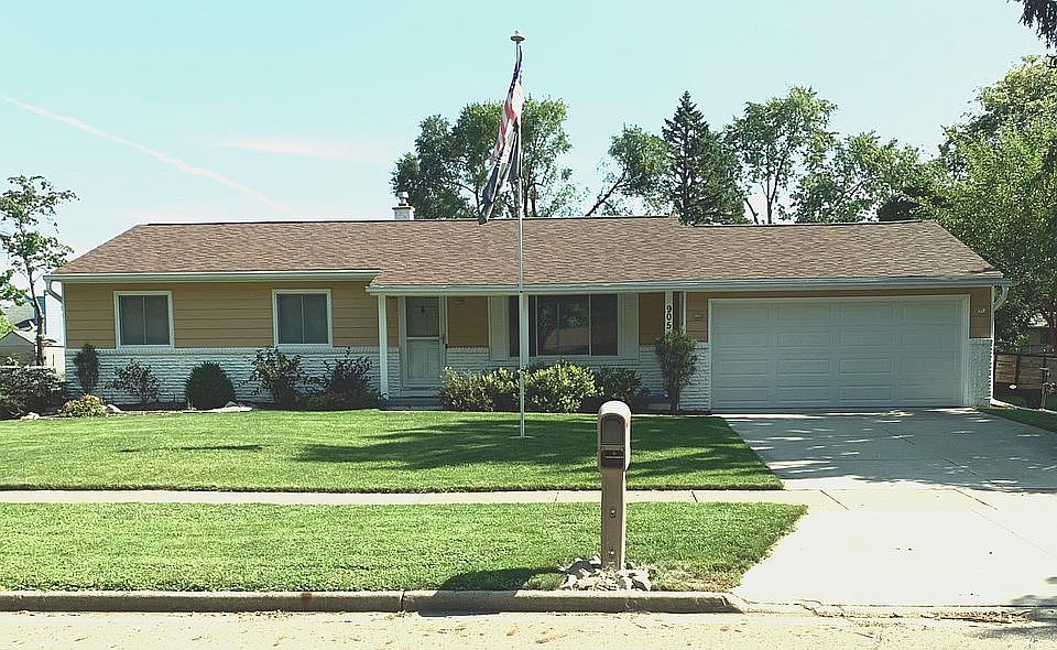 1st image of 905 Chesley Dr
