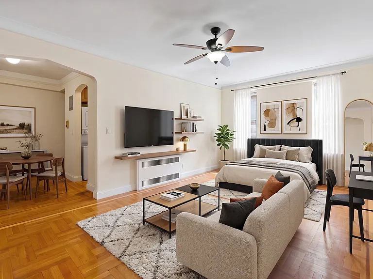 41-09 41st St #5C — Photo 1