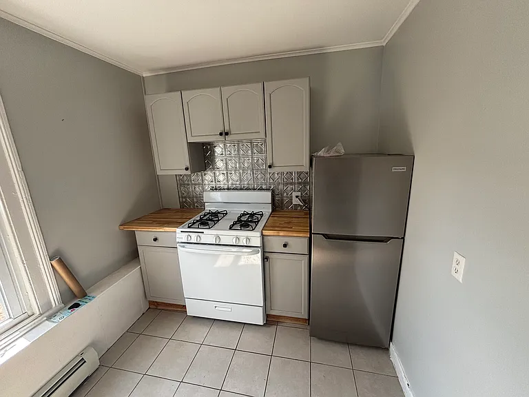 99 Jackson Ave — Photo 6