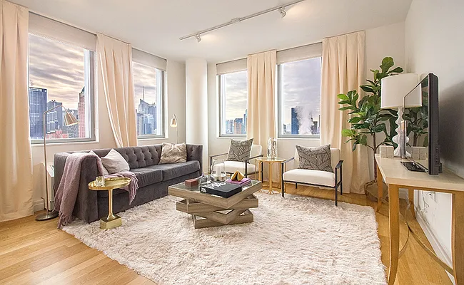 Rented by Mirador Real Estate | media 51