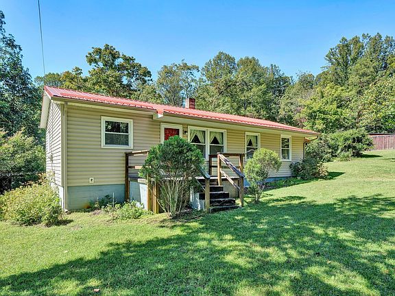 3rd image of 91 Masons Knob Rd