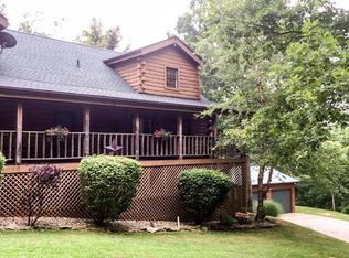 1429 N Dry Run Rd, Williamstown, WV 26187