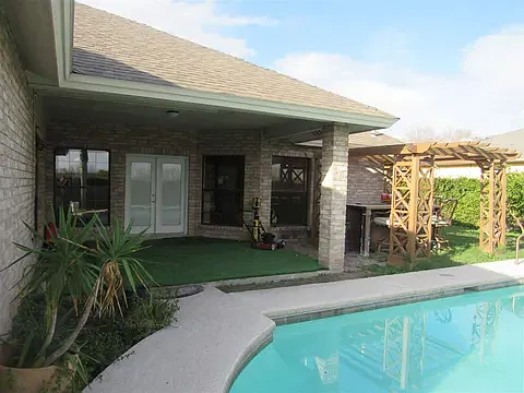 4 bed, 2722 sqft, $2,800 — Photo 3