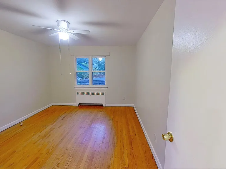 31 Parkwood St #3 — Photo 7