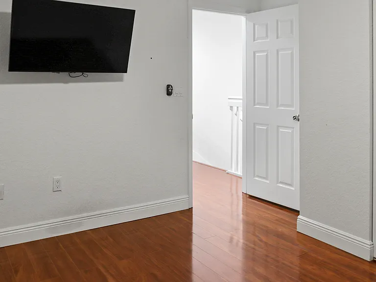 10795 SW 42nd Ter — Photo 10