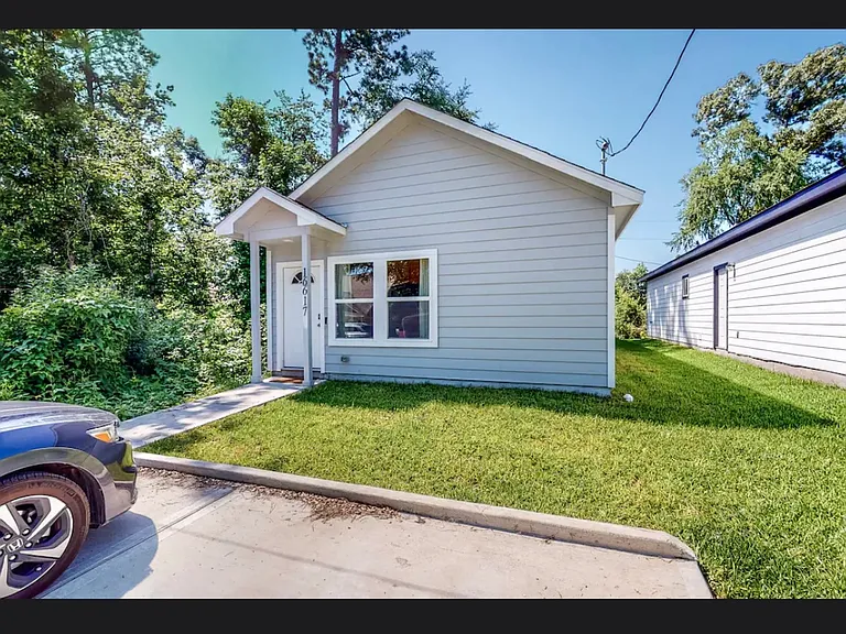 16617 E Lynbrook — Photo 3