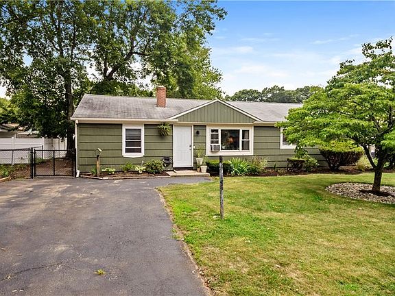 2nd image of 51 Torrington Dr