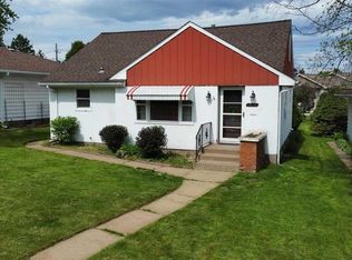 4014 Stuntz Dr, Hibbing, MN 55746