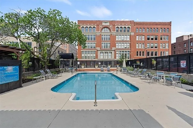 612 Central St #106-1
