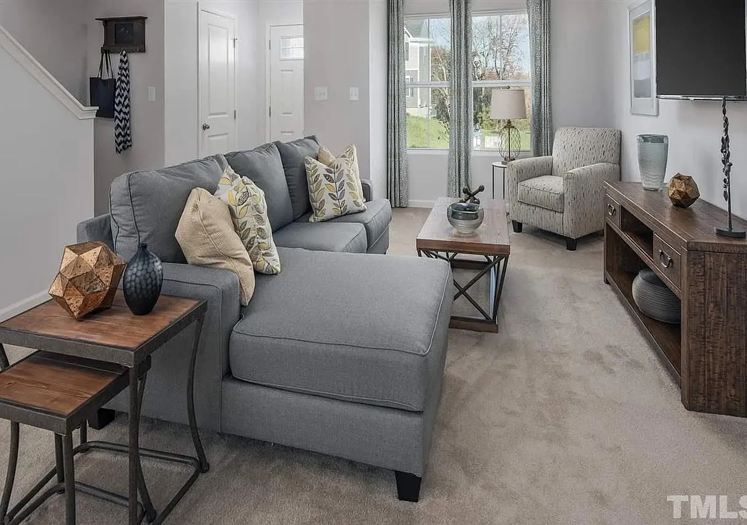 Room in 4 Bedroom Home at Bent Willow Dr — Photo 2
