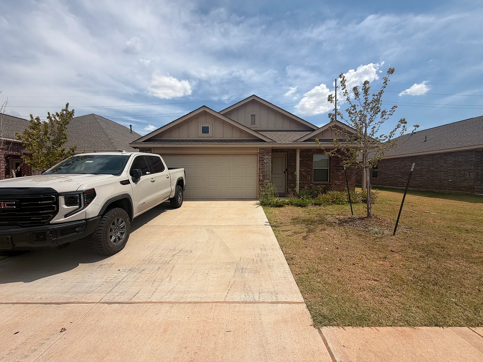 4 bed, 1720 sqft, $750 — Photo 1