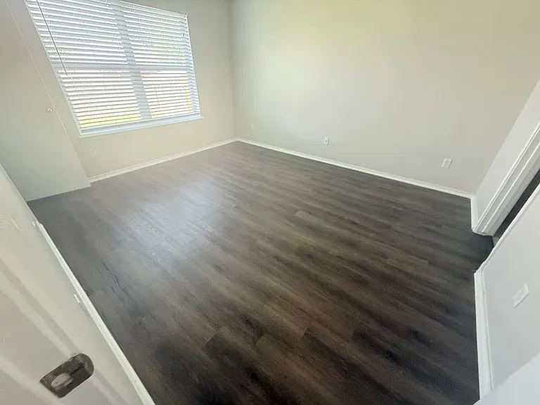 10714 Judie Allen — Photo 36