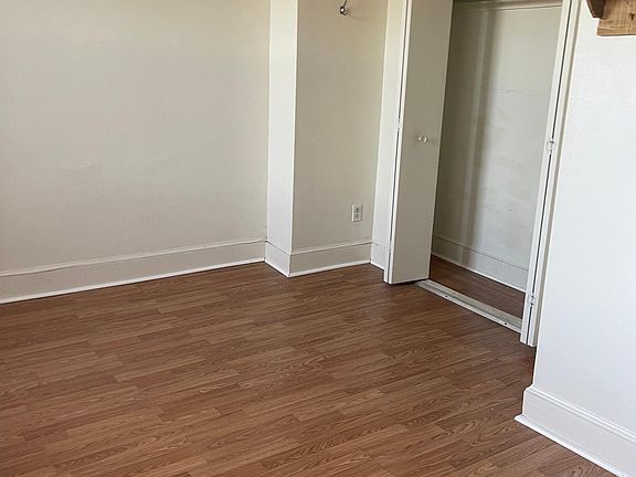 4th image of 1704 E Main St #B