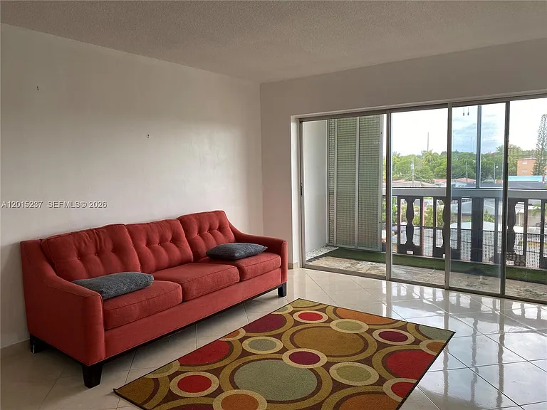 215 SE 3rd Ave #408C — Photo 2