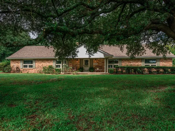 1413 S Main St, Lindale, TX 75771