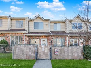 502 Miles Ave, Staten Island, NY 10308