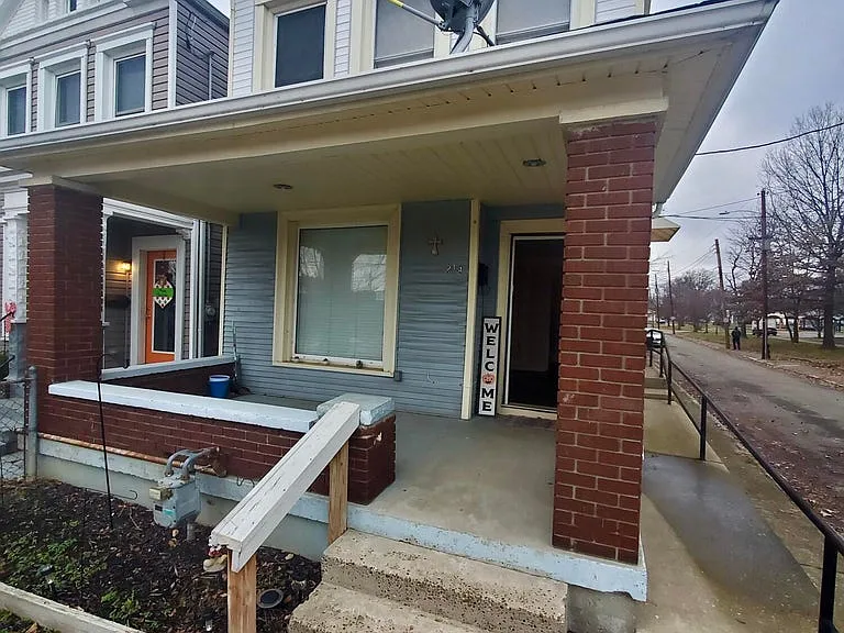 214 N 17th St #2 — Photo 1
