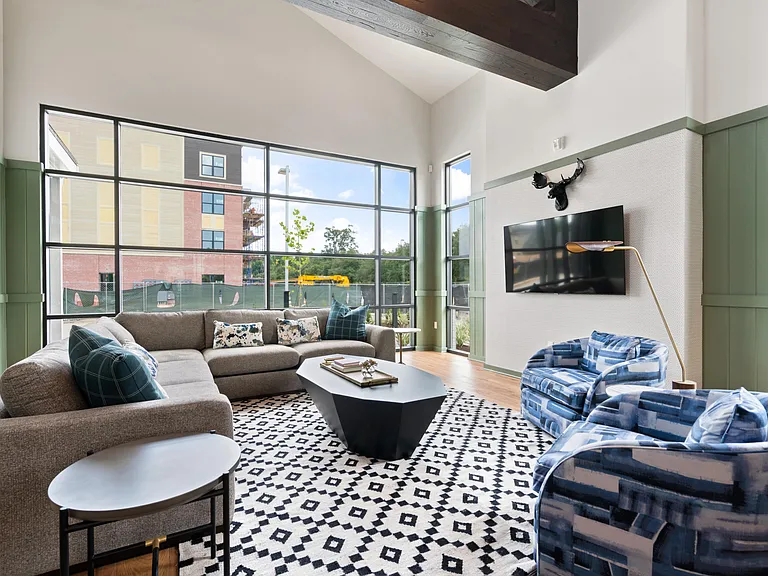 Dawson Park Apartments — Photo 23
