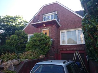 1110 6th Ave N, Seattle, WA 98109