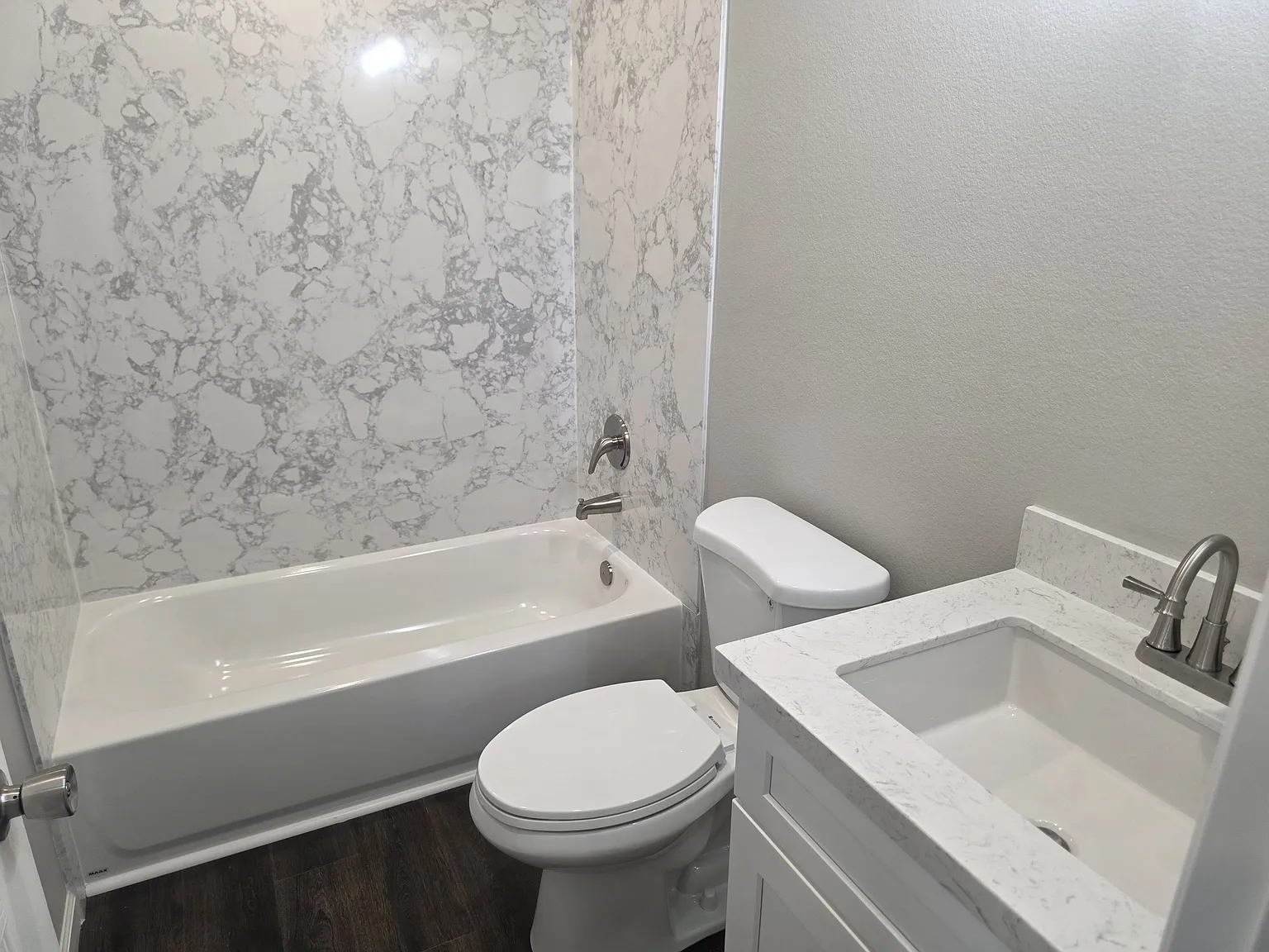 3 bed, 1300 sqft, $2,100 — Photo 4