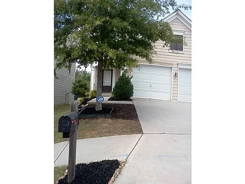 3261 Saville St SW Photo 1