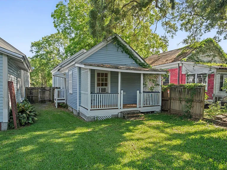 957 Savannah St — Photo 19