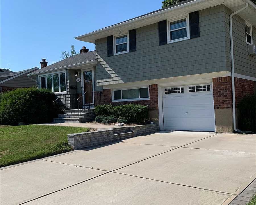 24 Alma Lane, Plainview, NY 11803 Zillow
