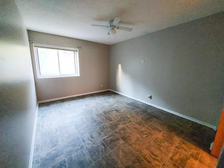 311 Pleasant Ave #404 — Photo 17