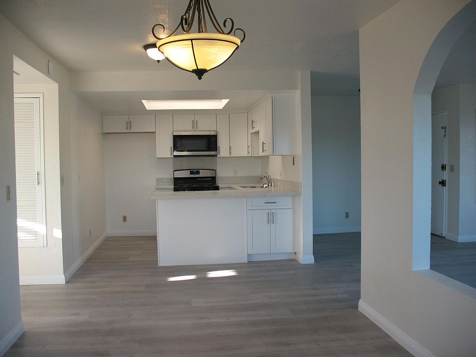 A view of the newly remodeled Kitchen from the dining room