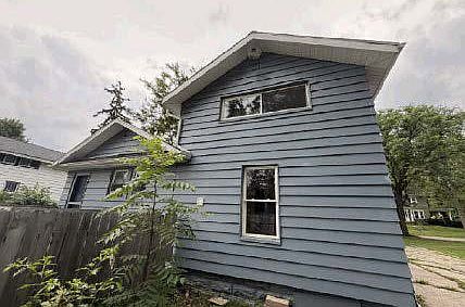 3rd image of 1008 W Franklin St