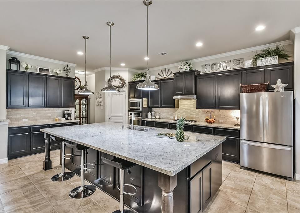1st image of 2044 Brookmont Dr